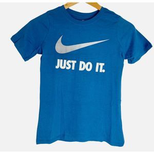 NEW Boys Small NIKE Just Do It Swoosh Short Sleeve T-Shirt Tee Blue 709952-457